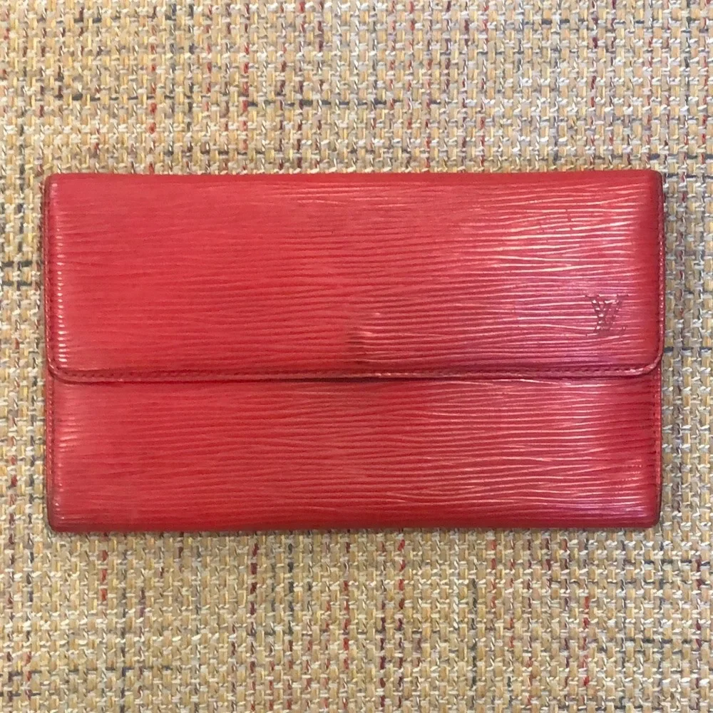 LOUIS VUITTON Sarah International Wallet RED EPI Leather Trifold Full Length